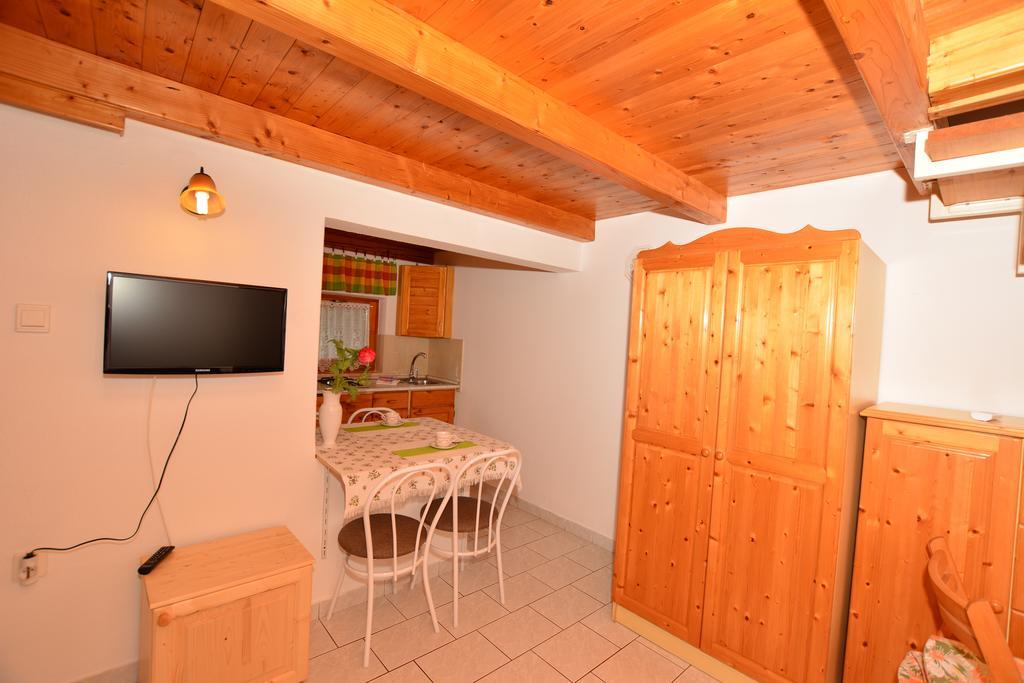 Viragoskert Apartman Хевіз Номер фото